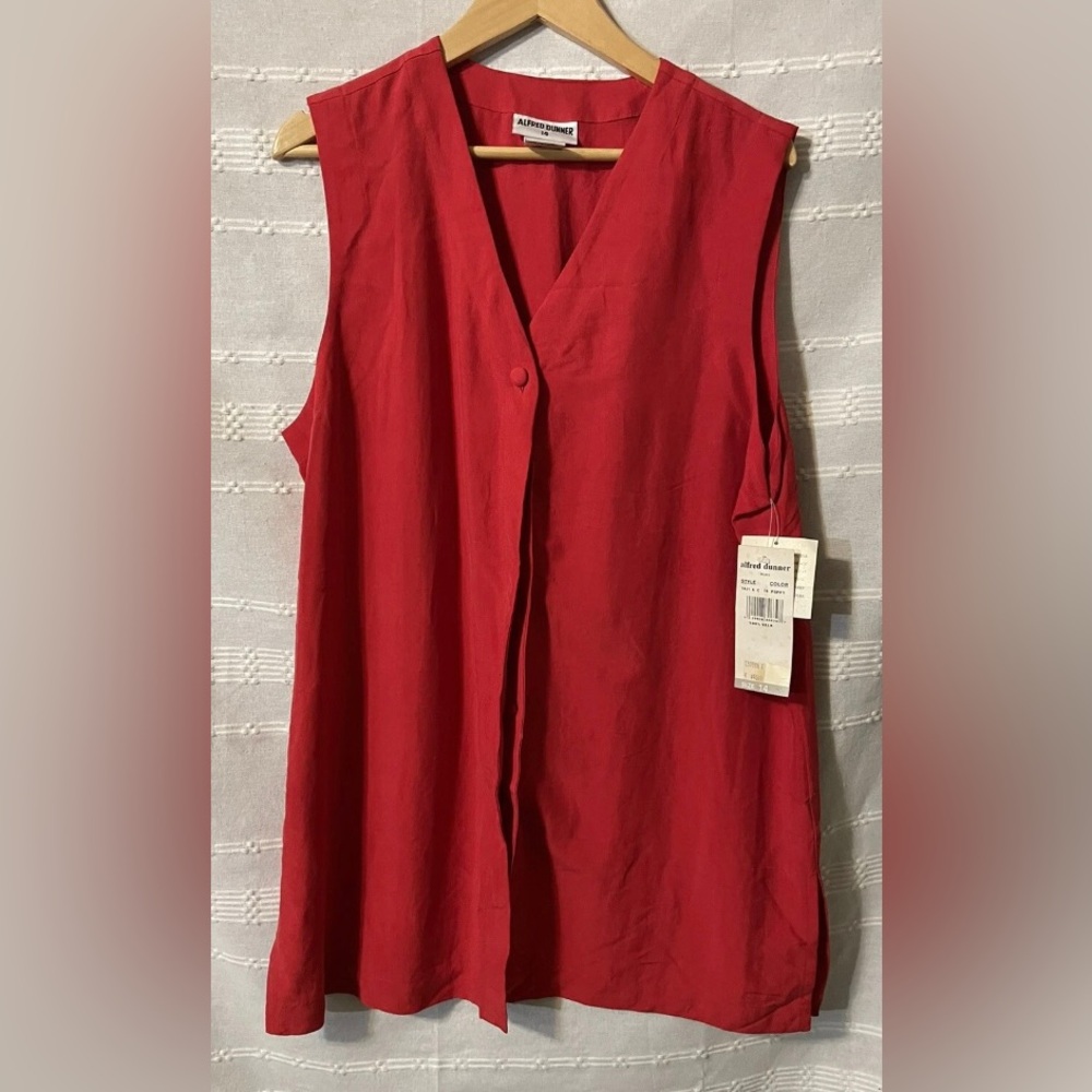 Alfred Dunner Women’s Poppy Red 100% Silk Sleeveless Button Shirt size 14 NWT